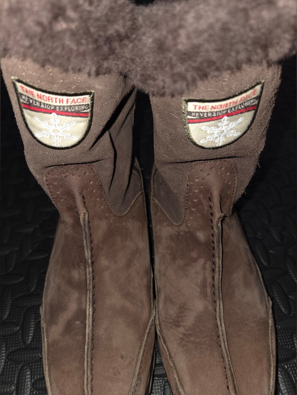 The North Face Womens Water Proof Winter Boots - Picture 2 of 12